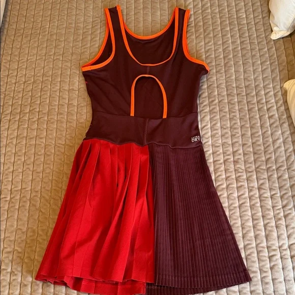 Lacoste UltraDry Women's Tennis Dress - Picture 4 of 5